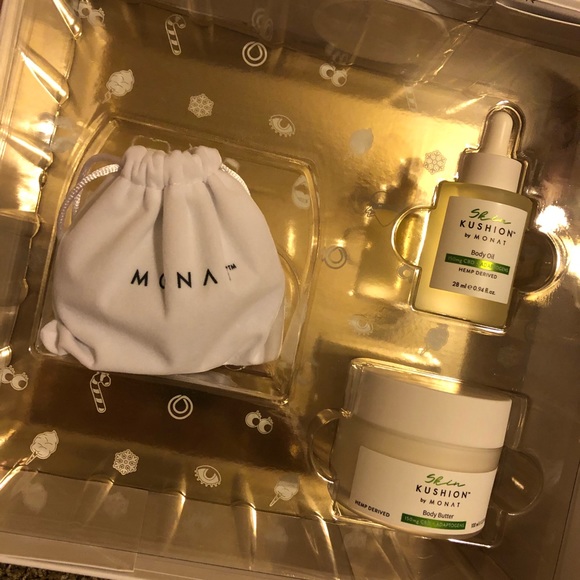 Monat body lotion and oil - Picture 2 of 3